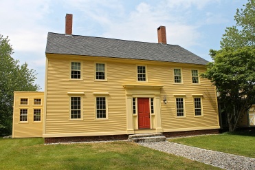 historic 1730 New Hampshire farmhouse